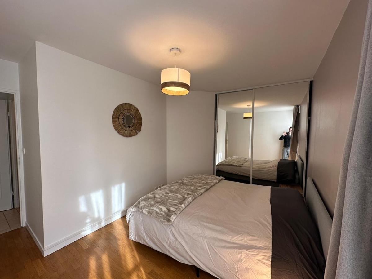 L'Escale Du Trianon Apartment Льо Плеси-Робенсон Екстериор снимка