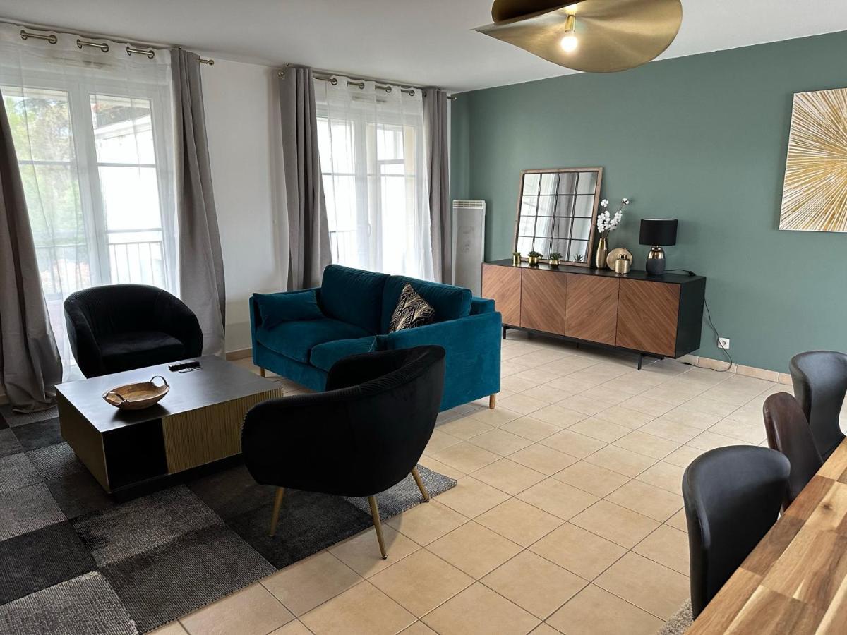 L'Escale Du Trianon Apartment Льо Плеси-Робенсон Екстериор снимка